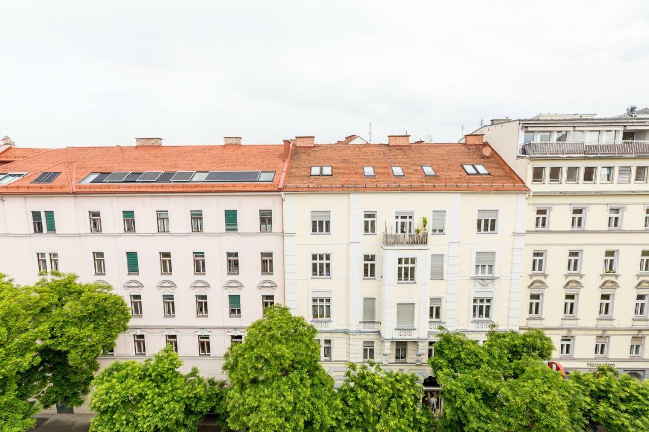 Grosse Dachgeschosswohnung Im Herzen Von Грац Екстер'єр фото